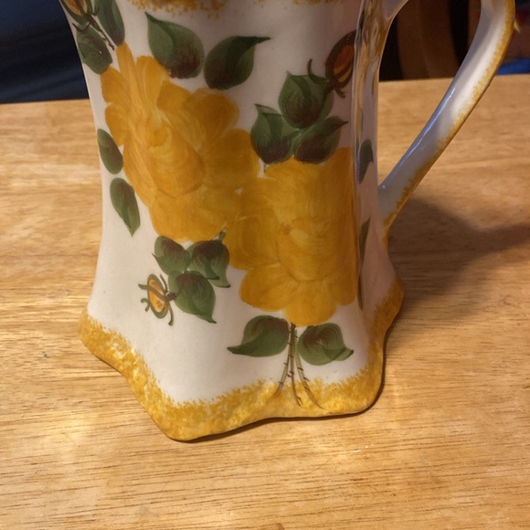Cash family Tennessee pottery pitcher - Picture 2 of 5